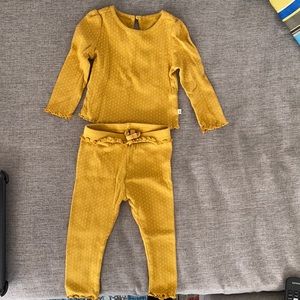 Baby Gap 12-18 month ribbed play outfit. Organic cotton